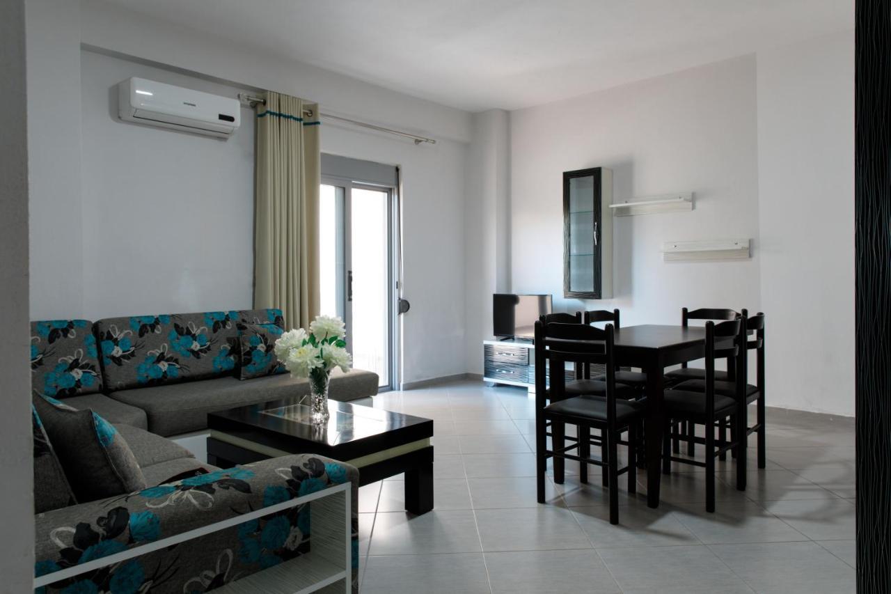 Grand Blue Aparthotel Sarandë エクステリア 写真